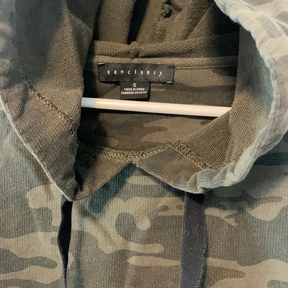 Sanctuary Shelbey Camo Sweatshirt - Stitch Fix - Picture 5 of 5